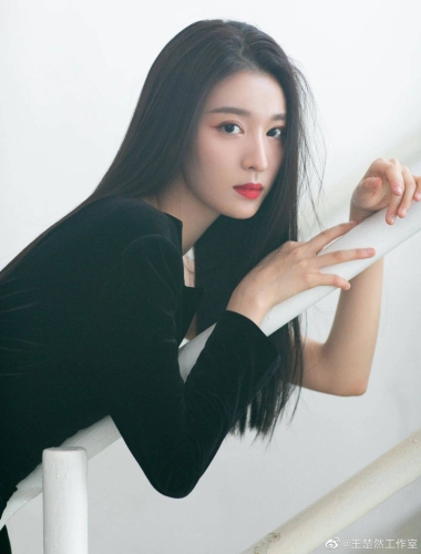2020国产亚洲精品美女盘点，久久不忘的视觉盛宴